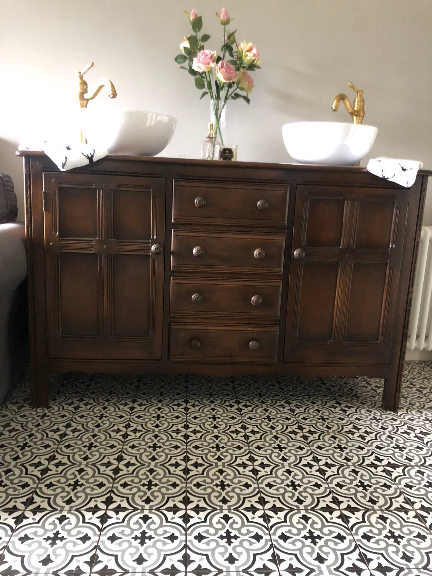 Gorgeous Ercol double vanity