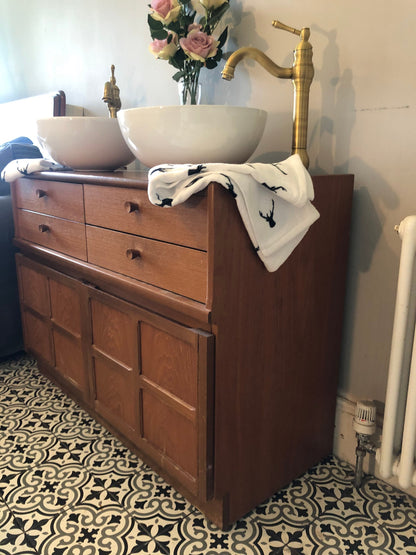 Very special Nathan double vanity